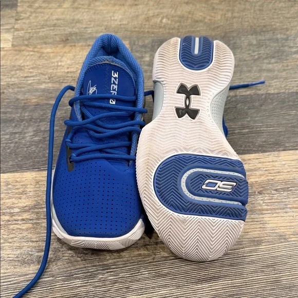 Under Armour Kids Royal Blue Sneakers - Picture 4 of 4